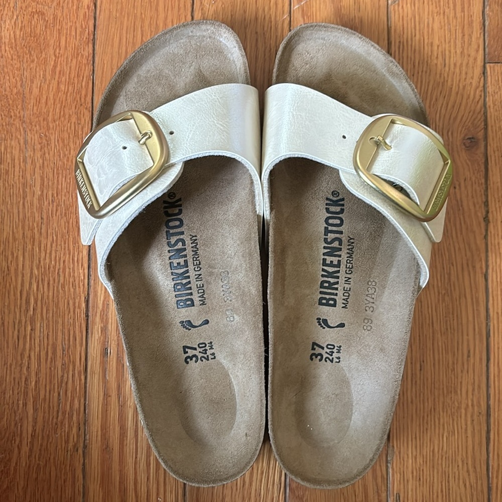 *Brand New* Birkenstock Women's Madrid Big Buckle Footbed Sandal